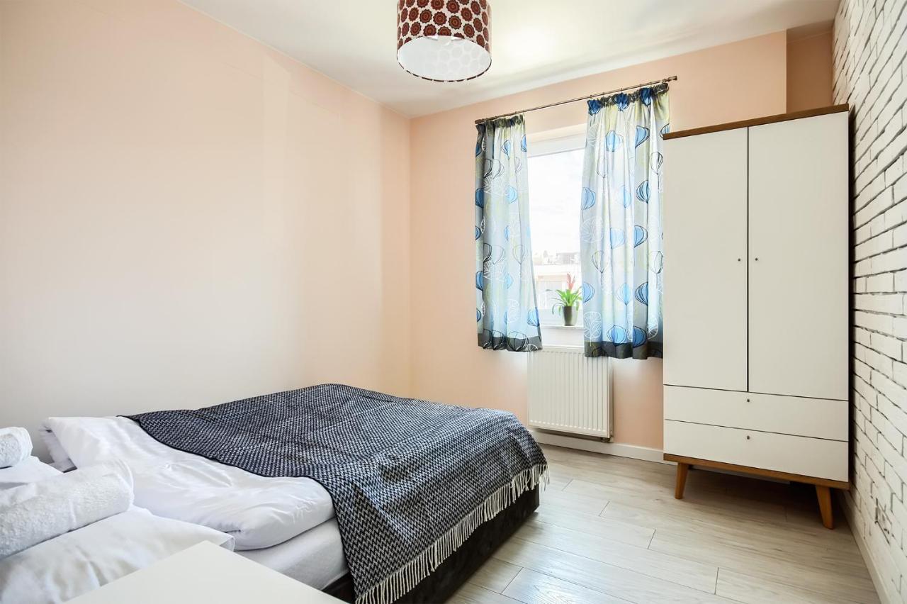 Jutrzenka Apartment Wroclaw Bagian luar foto