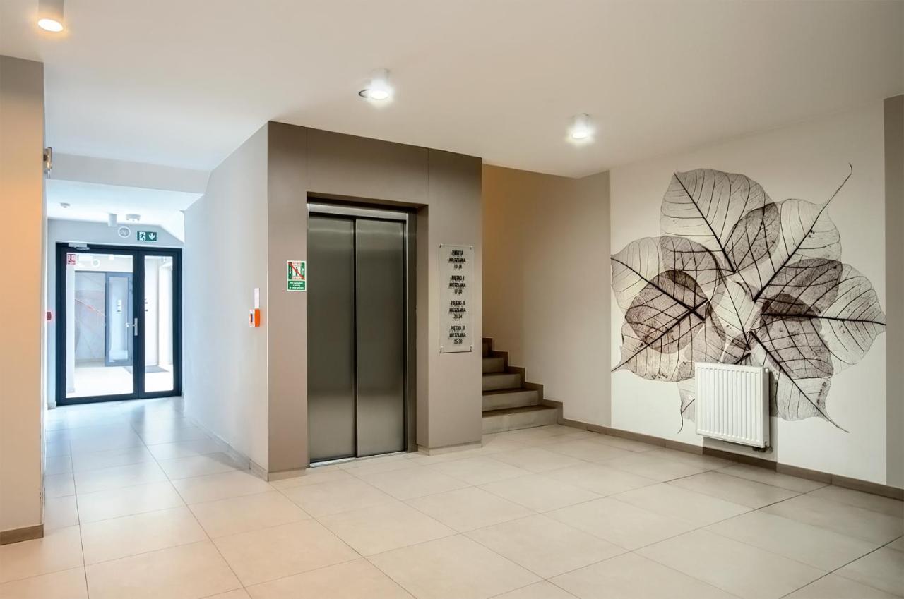 Jutrzenka Apartment Wroclaw Bagian luar foto